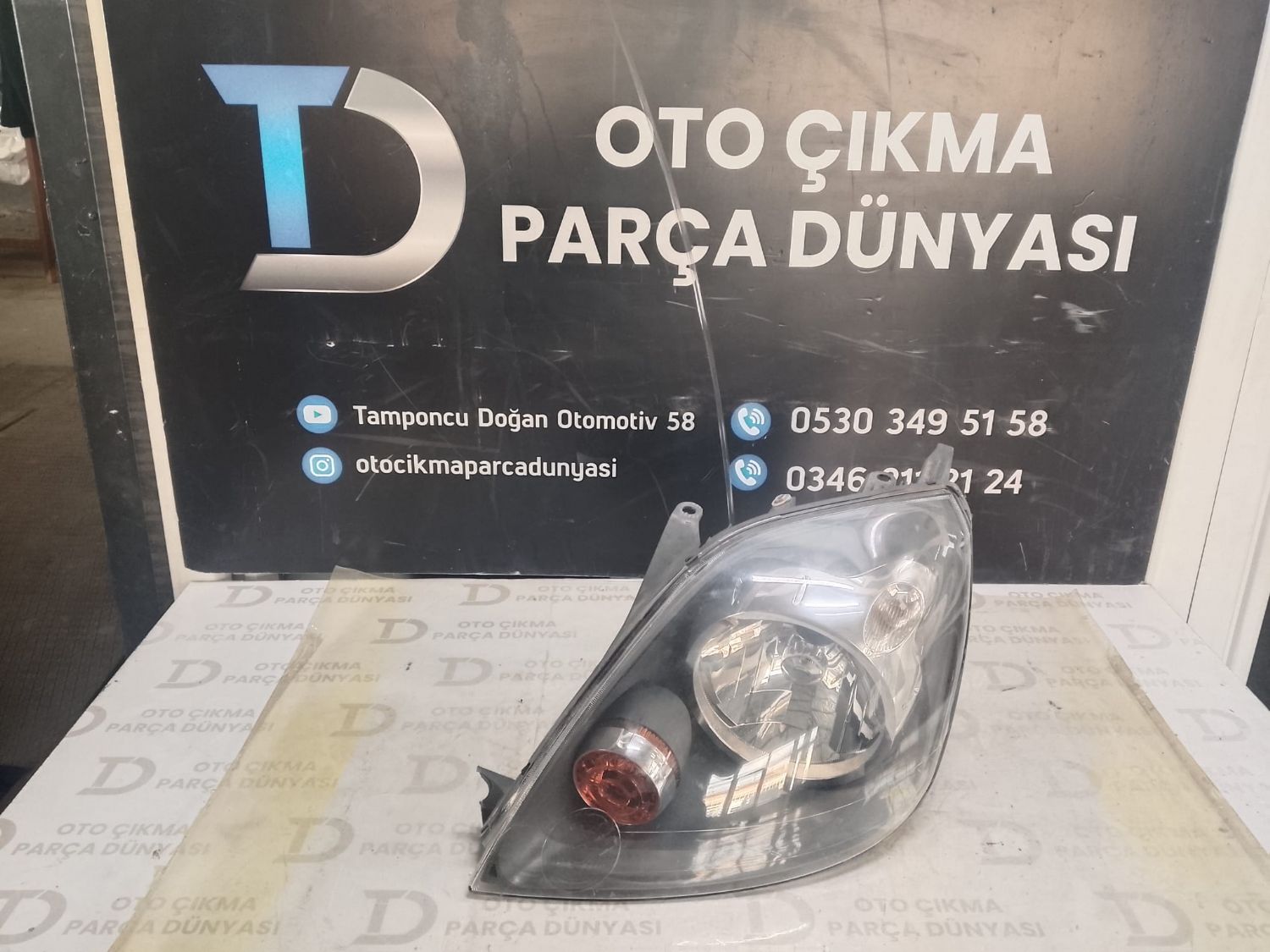 FORD F�ESTA SOL �N FAR 04-09